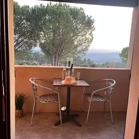 Des Collines Hotel